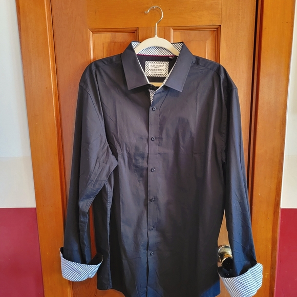 9 Shirts Mens Button down dress shirts. All XL - Picture 15 of 16